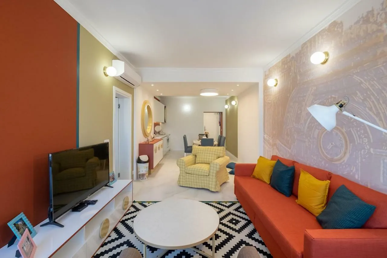 Vitosha Blvd 3-Bedroom, 2-Bathroom Lux Suite Sofia