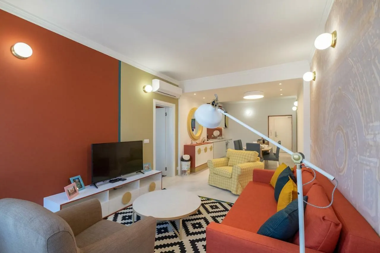 Vitosha Blvd 3-Bedroom, 2-Bathroom Lux Suite Sofia