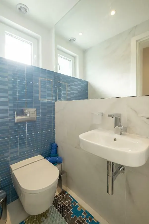 Vitosha Blvd 3-Bedroom, 2-Bathroom Lux Suite Sofia