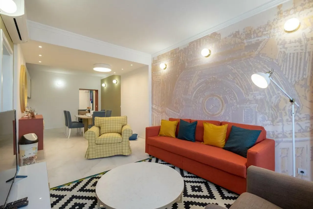 Apartment Vitosha Blvd 3-Bedroom, 2-Bathroom Lux Suite Sofia